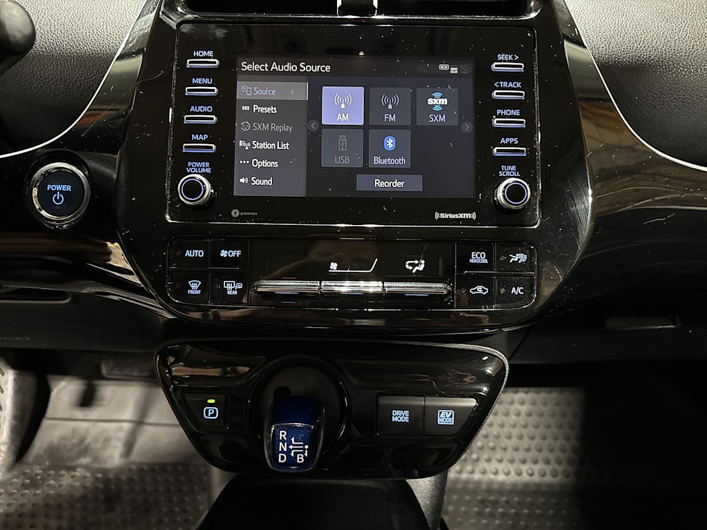 Thumbnail: 2022 Toyota Prius - 24