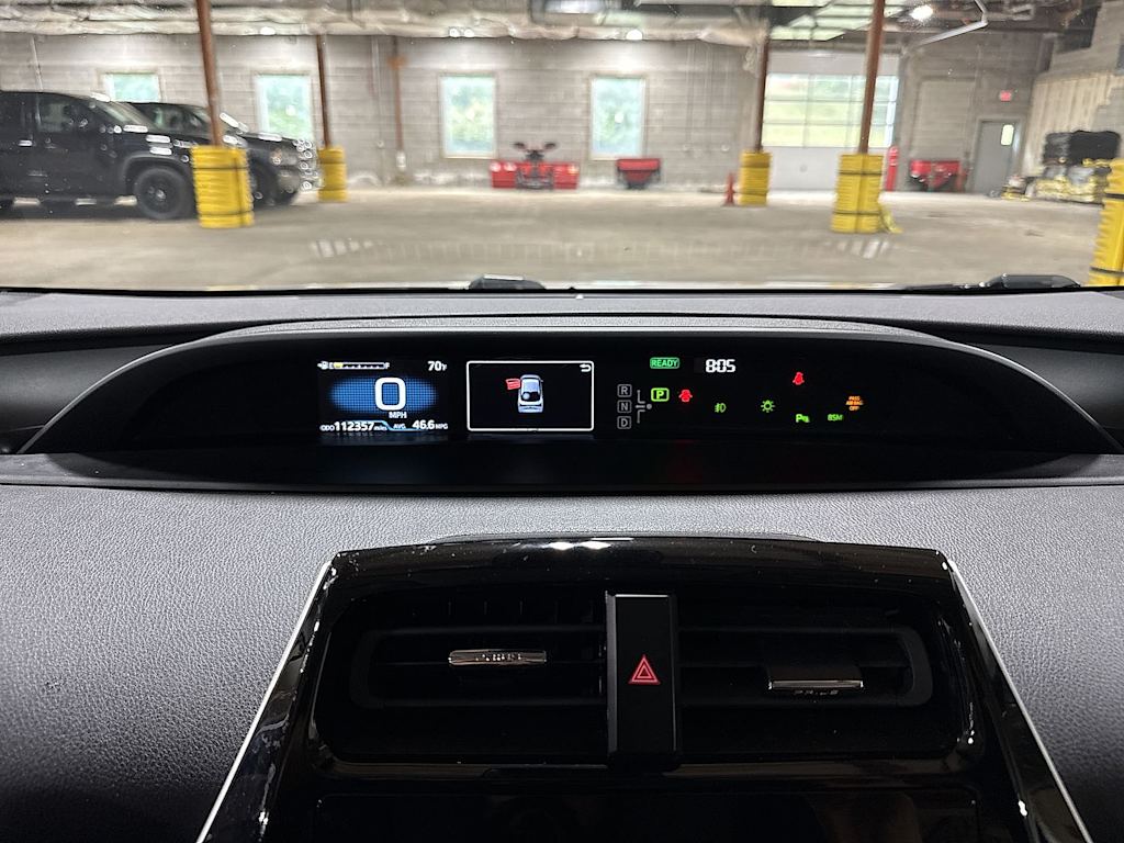 Thumbnail: 2022 Toyota Prius - 30