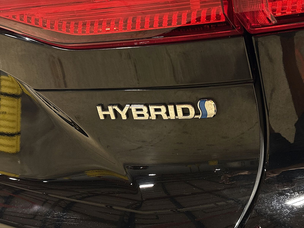 Thumbnail: 2021 Toyota Venza - 27