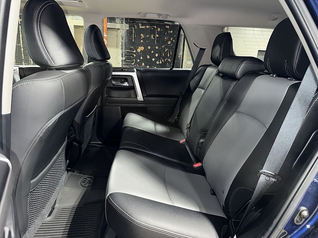 Thumbnail: 2020 Toyota 4Runner - 11