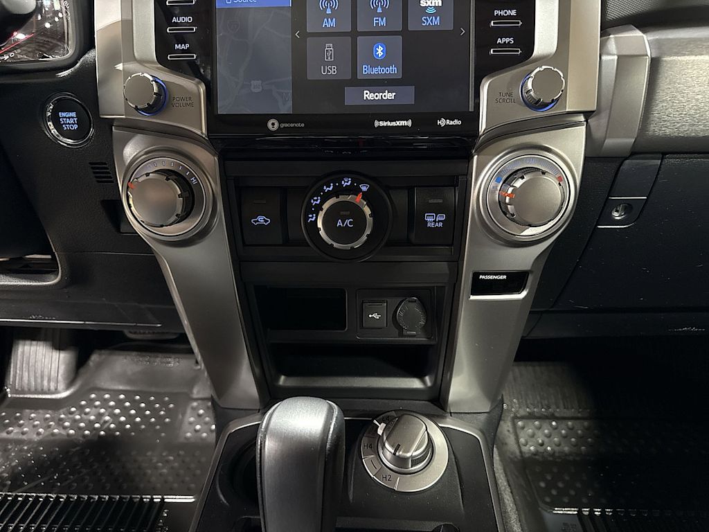 Thumbnail: 2020 Toyota 4Runner - 26