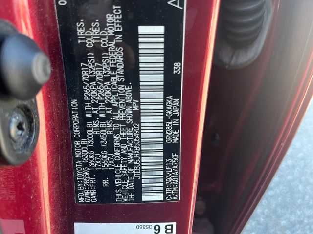 Thumbnail: 2011 Toyota 4Runner - 7