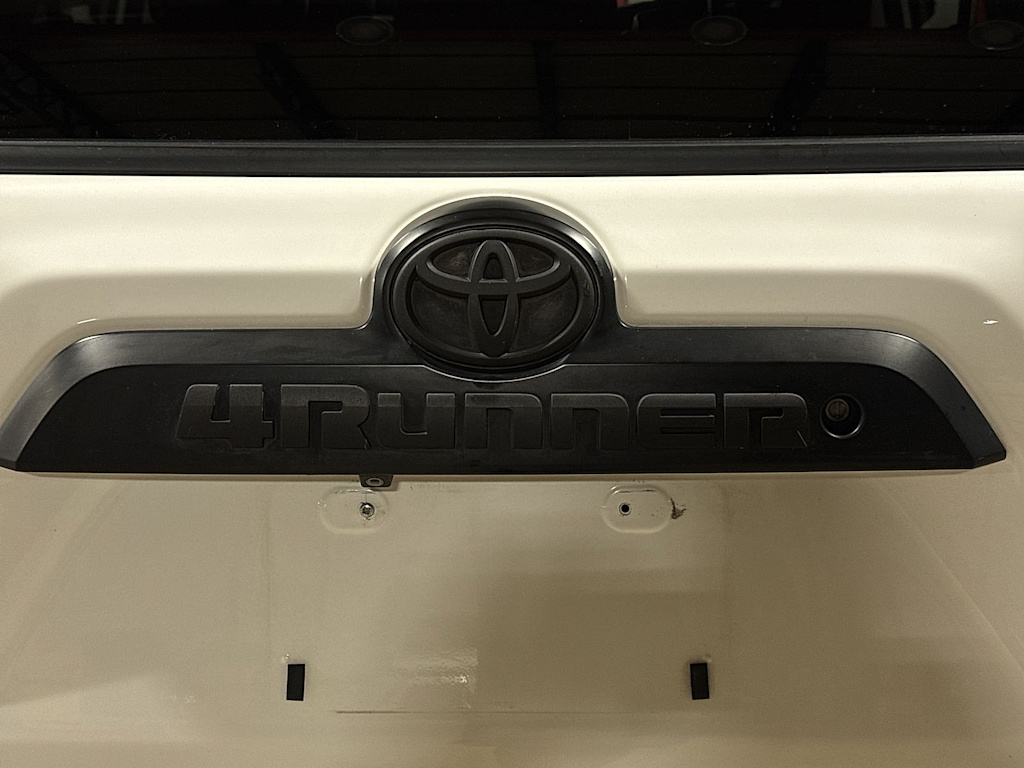 Thumbnail: 2017 Toyota 4Runner - 31