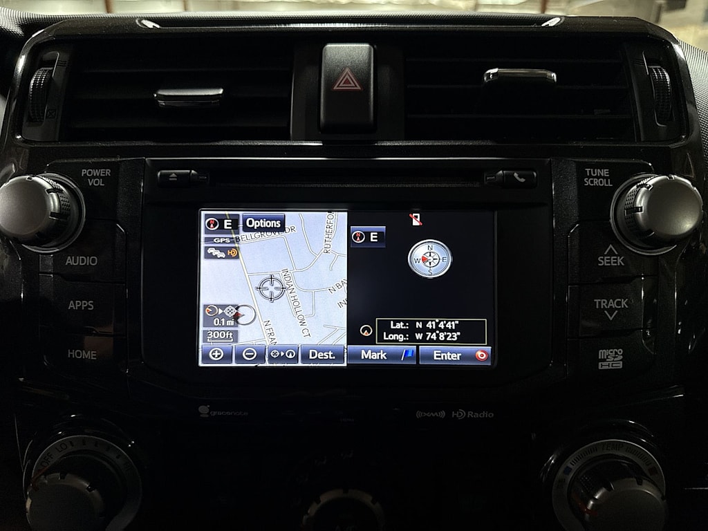Thumbnail: 2017 Toyota 4Runner - 24