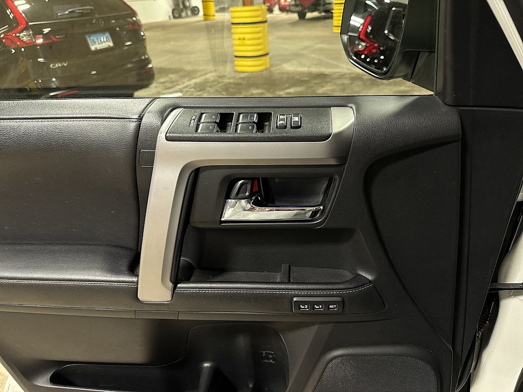 Thumbnail: 2023 Toyota 4Runner - 29