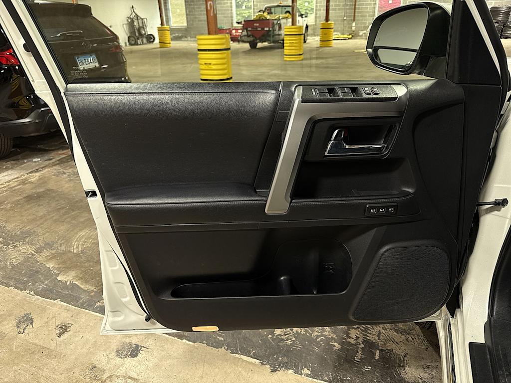 Thumbnail: 2023 Toyota 4Runner - 35