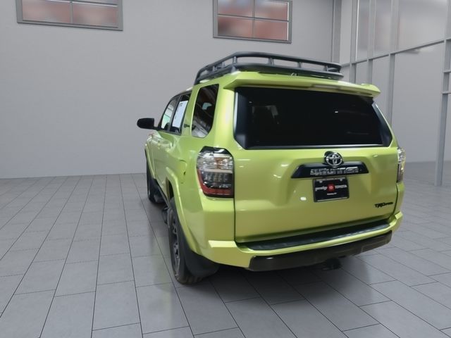 Thumbnail: 2022 Toyota 4Runner - 16