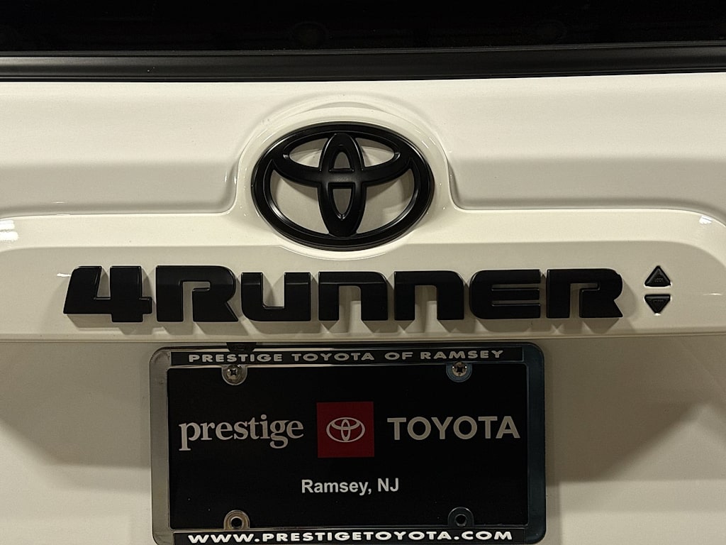 Thumbnail: 2024 Toyota 4Runner - 6