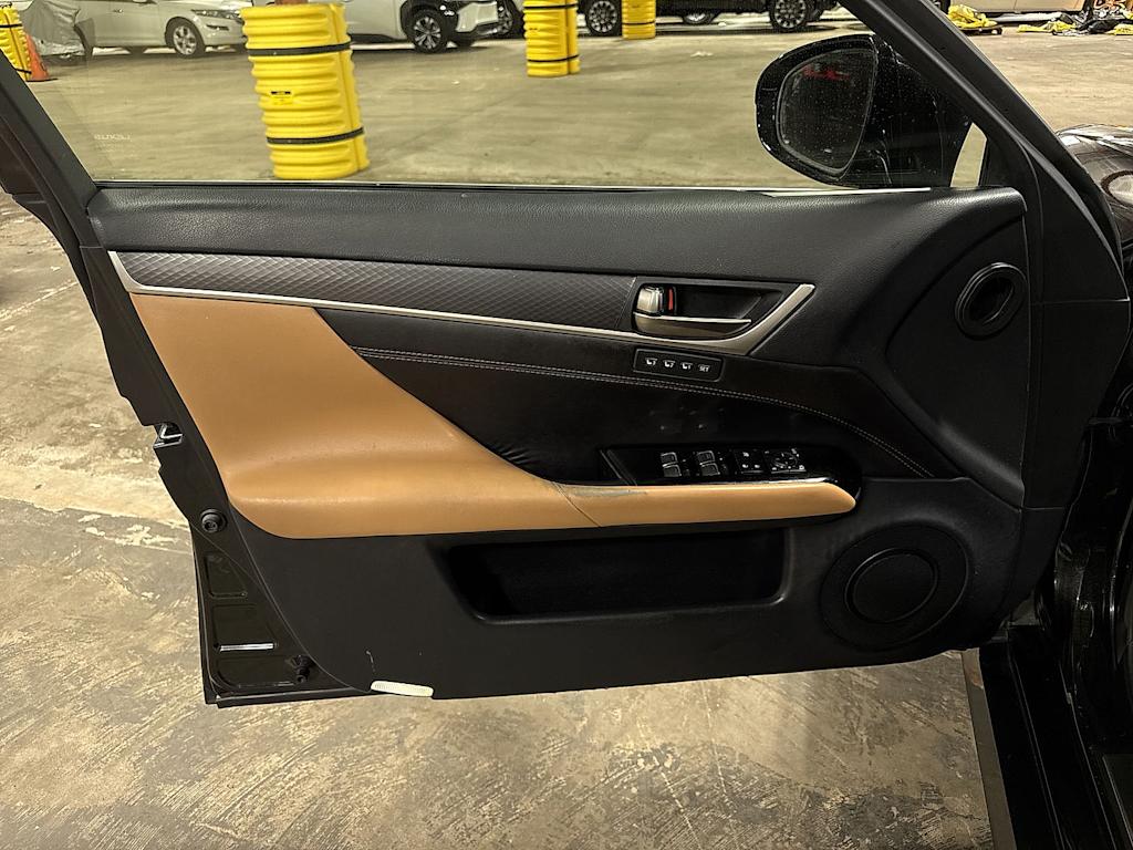 Thumbnail: 2018 Lexus GS - 32