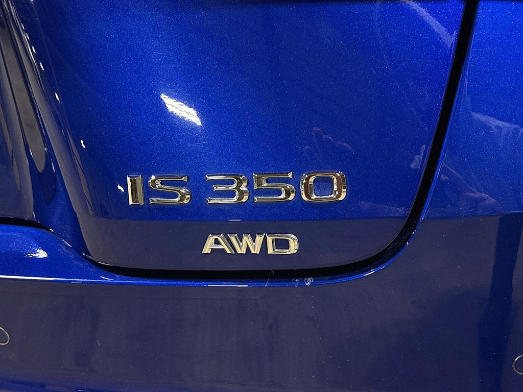 Thumbnail: 2023 Lexus IS - 6