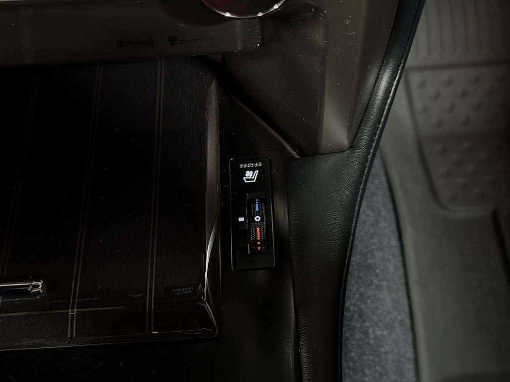 Thumbnail: 2021 Lexus GX - 35