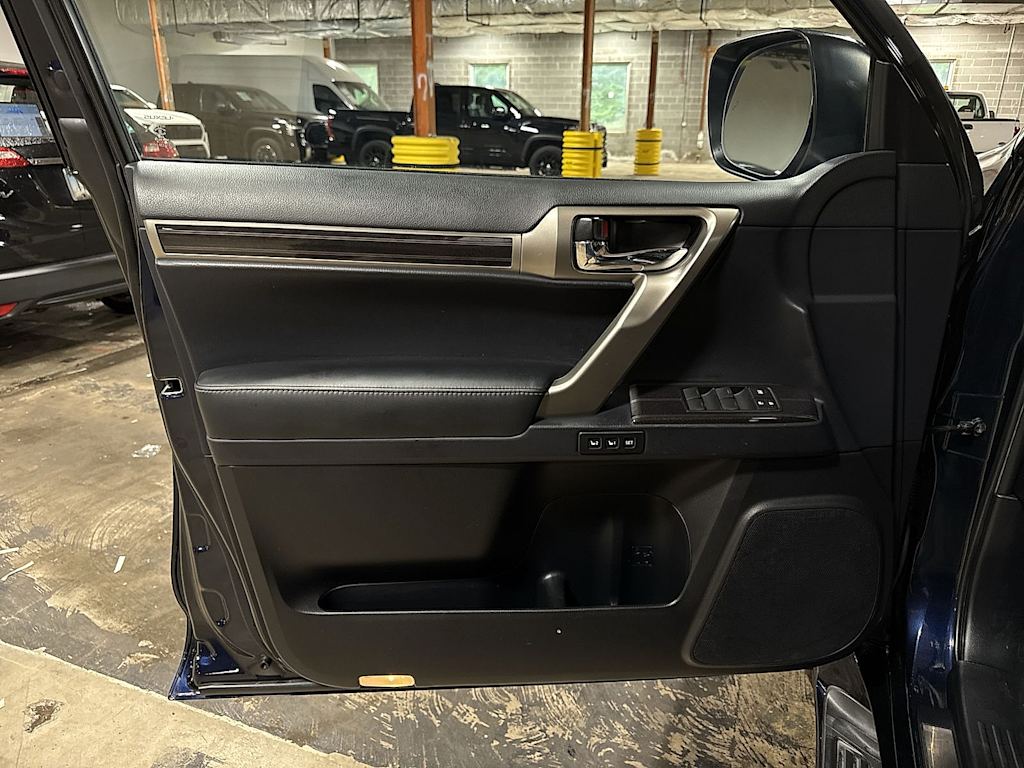 Thumbnail: 2021 Lexus GX - 34