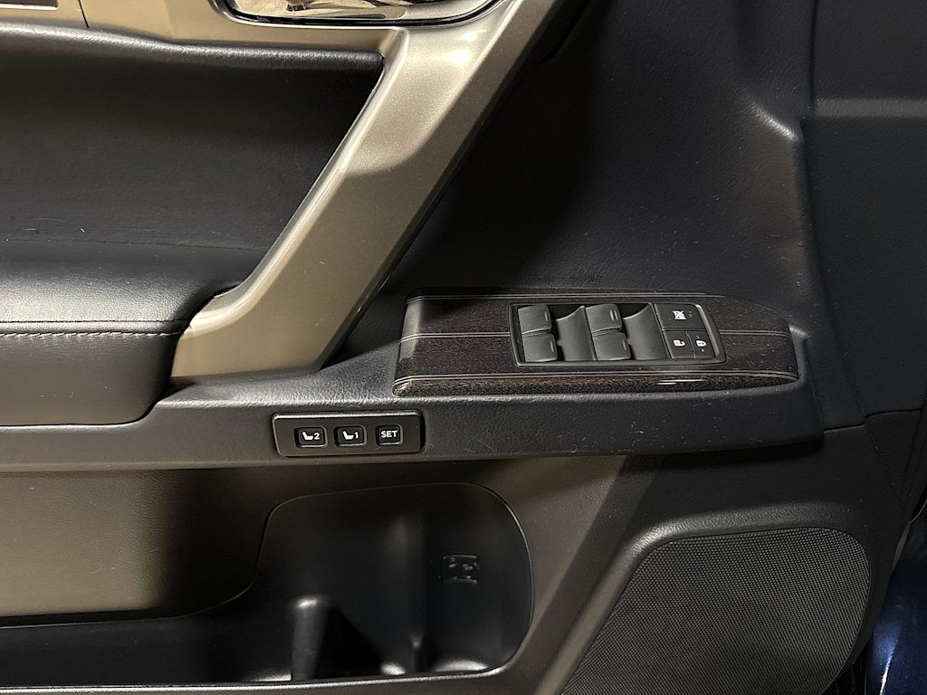 Thumbnail: 2021 Lexus GX - 27