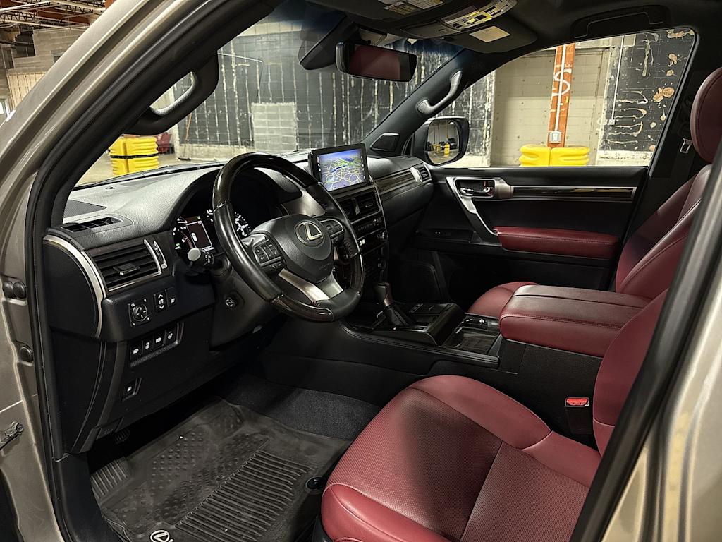 Thumbnail: 2023 Lexus GX - 9