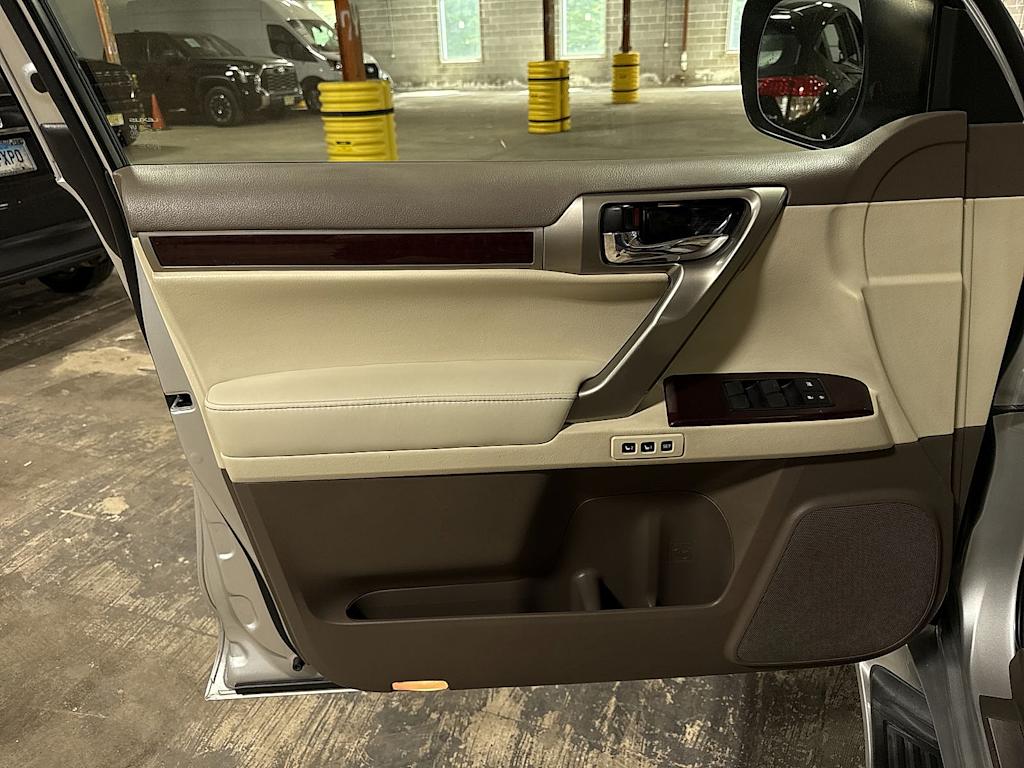 Thumbnail: 2019 Lexus GX - 33