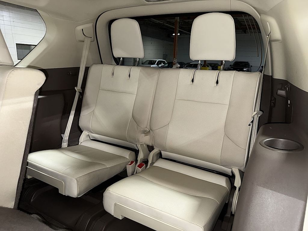 Thumbnail: 2019 Lexus GX - 24