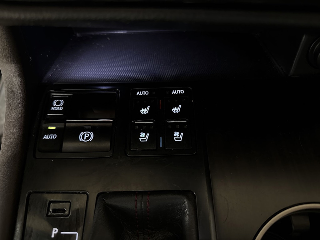 Thumbnail: 2018 Lexus RX - 33