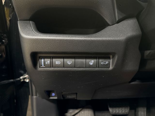 Thumbnail: 2021 Toyota RAV4 - 33