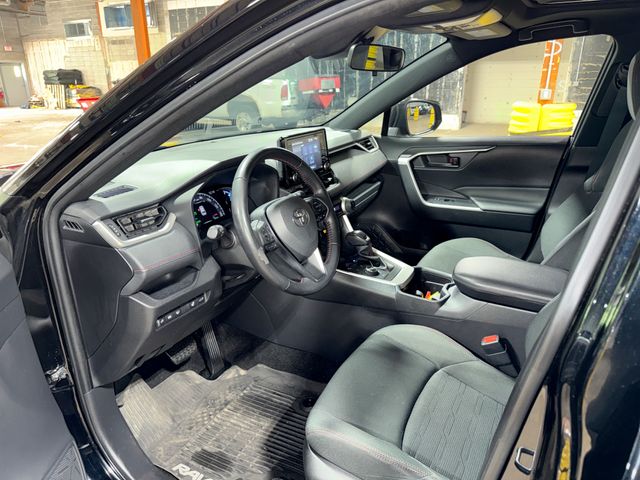 Thumbnail: 2021 Toyota RAV4 - 31