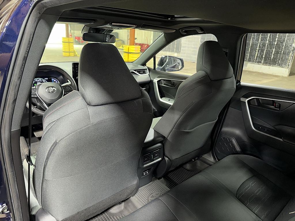 Thumbnail: 2021 Toyota RAV4 - 29