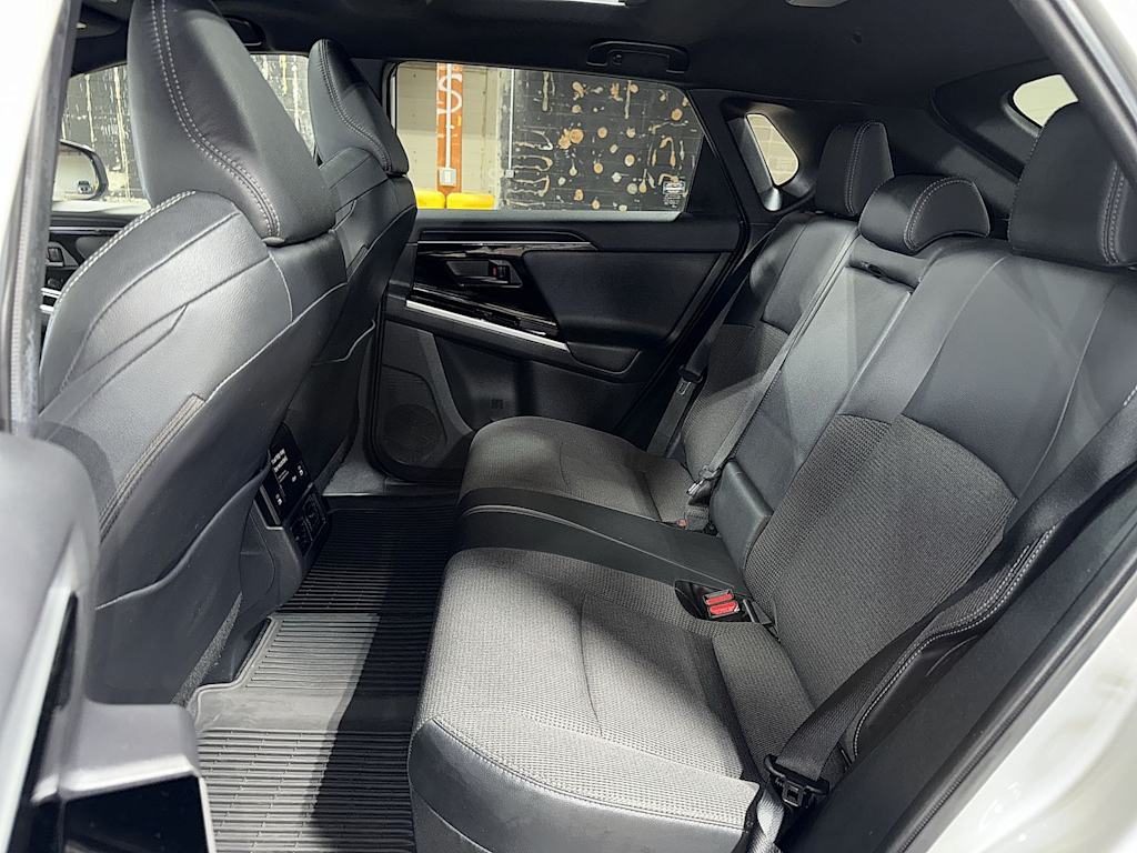 Thumbnail: 2023 Toyota bZ4X - 12