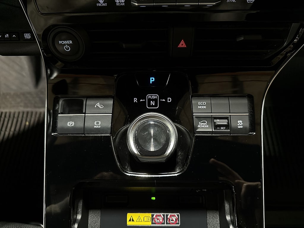 Thumbnail: 2023 Toyota bZ4X - 15