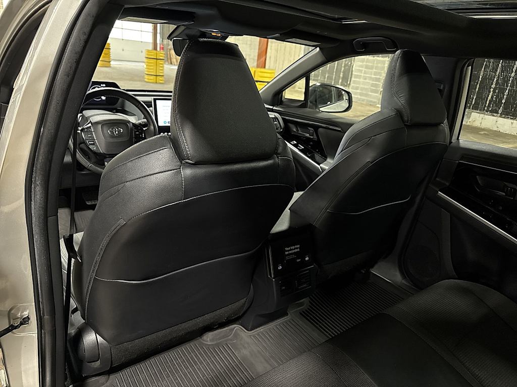 Thumbnail: 2023 Toyota bZ4X - 30