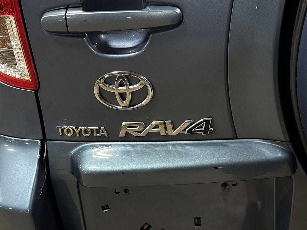 Thumbnail: 2009 Toyota RAV4 - 6