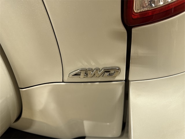 Thumbnail: 2010 Toyota RAV4 - 29