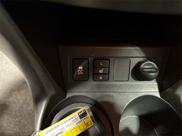 Thumbnail: 2010 Toyota RAV4 - 34