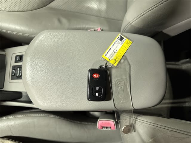 Thumbnail: 2010 Toyota RAV4 - 36