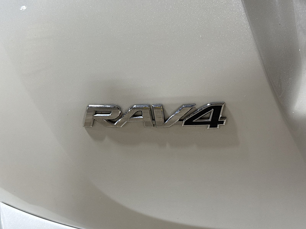 Thumbnail: 2016 Toyota RAV4 - 6