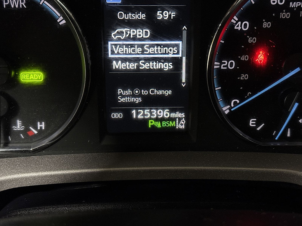 Thumbnail: 2016 Toyota RAV4 - 14