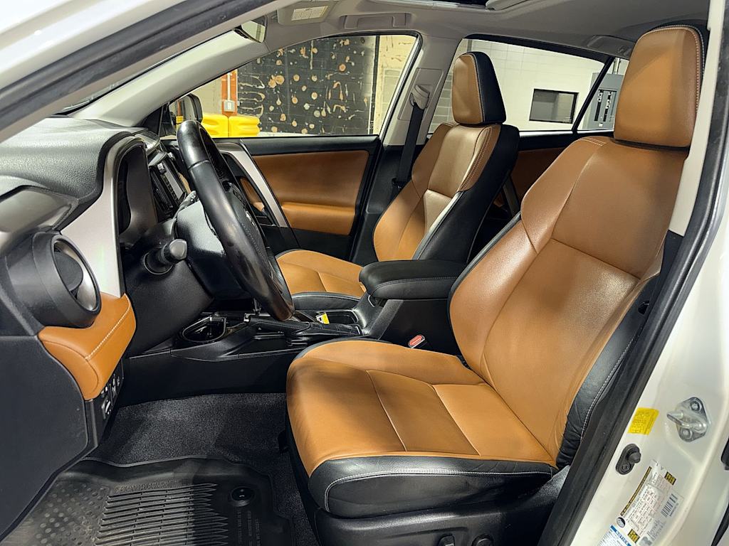 Thumbnail: 2016 Toyota RAV4 - 9