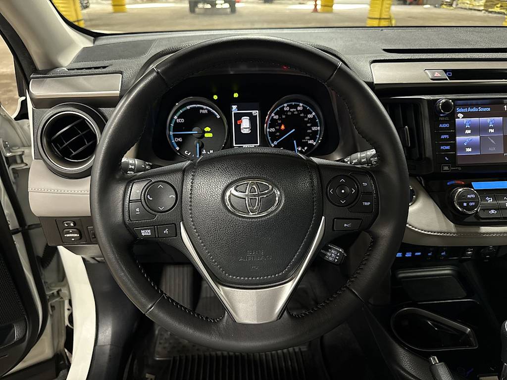 Thumbnail: 2016 Toyota RAV4 - 2