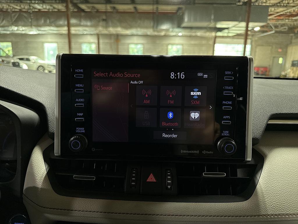 Thumbnail: 2019 Toyota RAV4 - 25