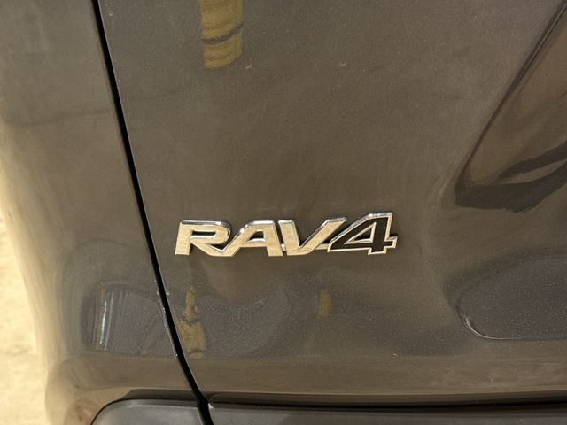 Thumbnail: 2019 Toyota RAV4 - 5