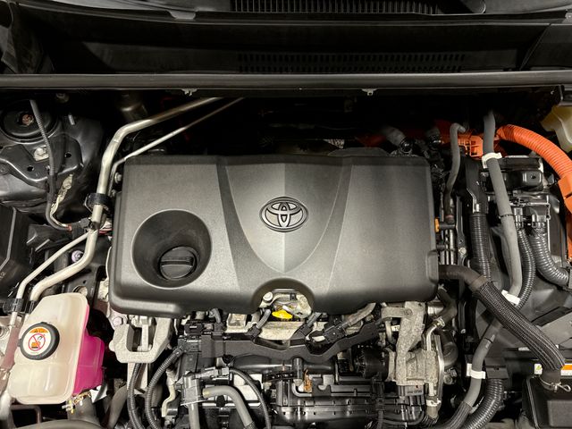 Thumbnail: 2019 Toyota RAV4 - 7