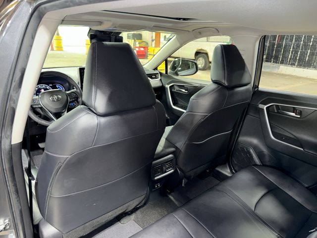 Thumbnail: 2019 Toyota RAV4 - 32