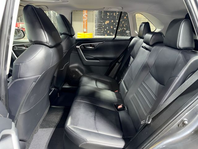 Thumbnail: 2019 Toyota RAV4 - 11