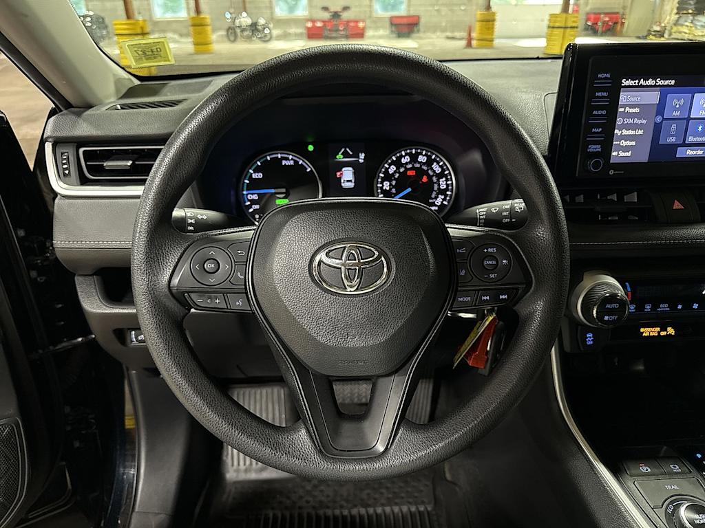 Thumbnail: 2022 Toyota RAV4 - 2
