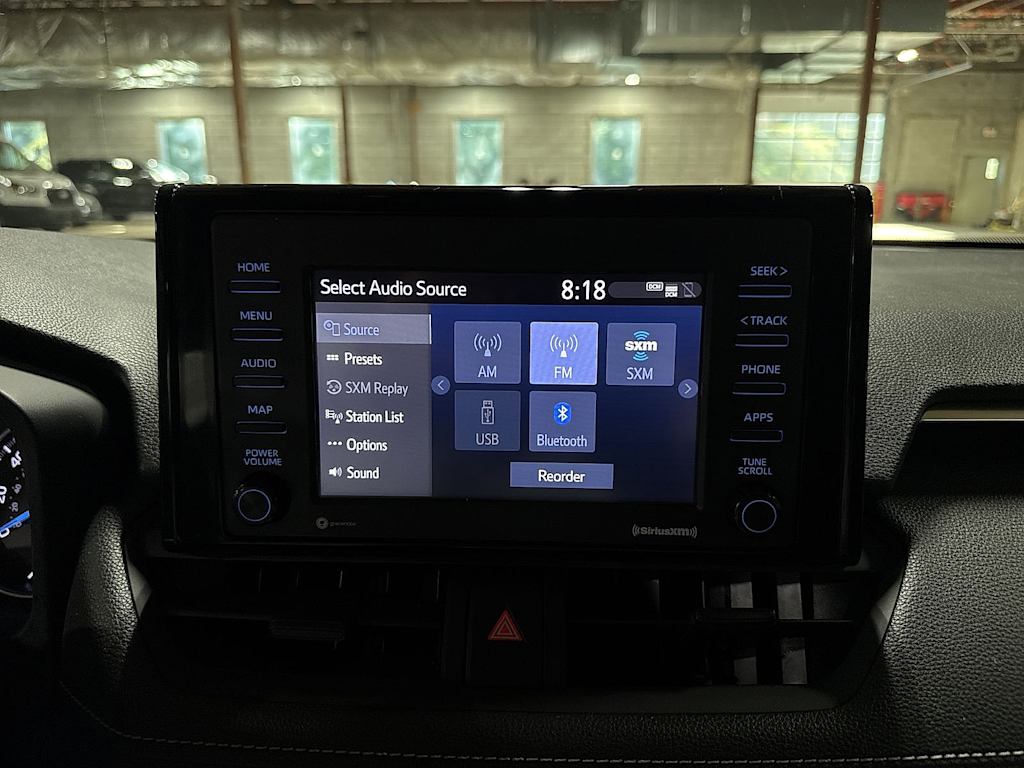 Thumbnail: 2022 Toyota RAV4 - 24