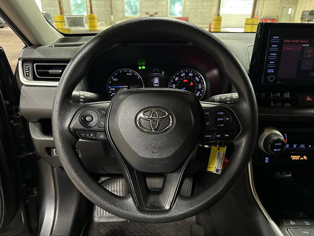 Thumbnail: 2022 Toyota RAV4 - 2