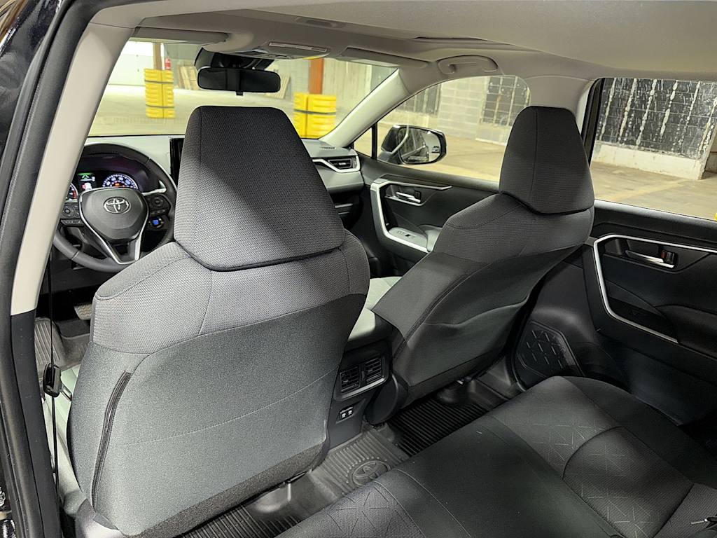 Thumbnail: 2019 Toyota RAV4 - 10