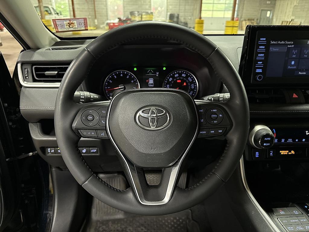 Thumbnail: 2019 Toyota RAV4 - 2