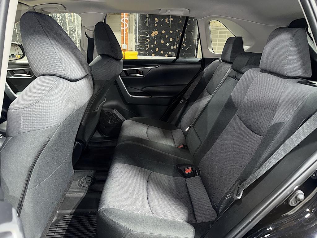 Thumbnail: 2019 Toyota RAV4 - 11