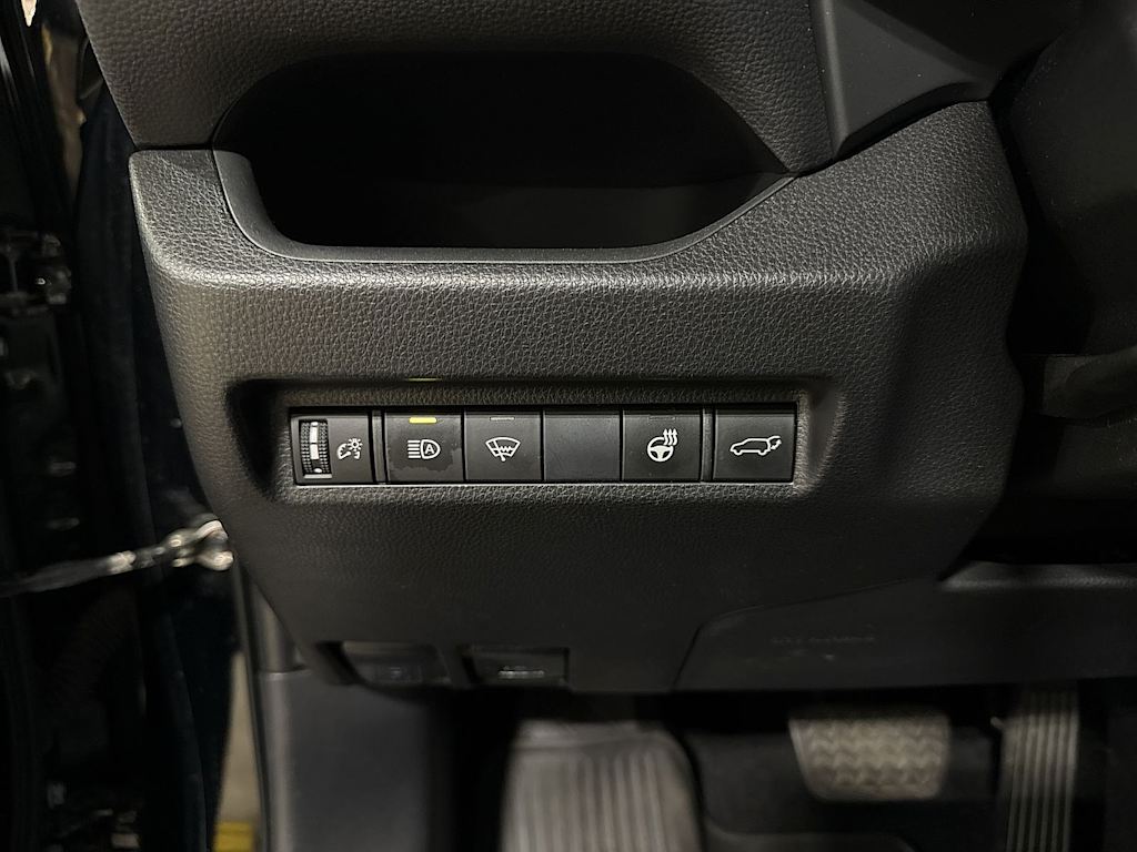 Thumbnail: 2019 Toyota RAV4 - 30