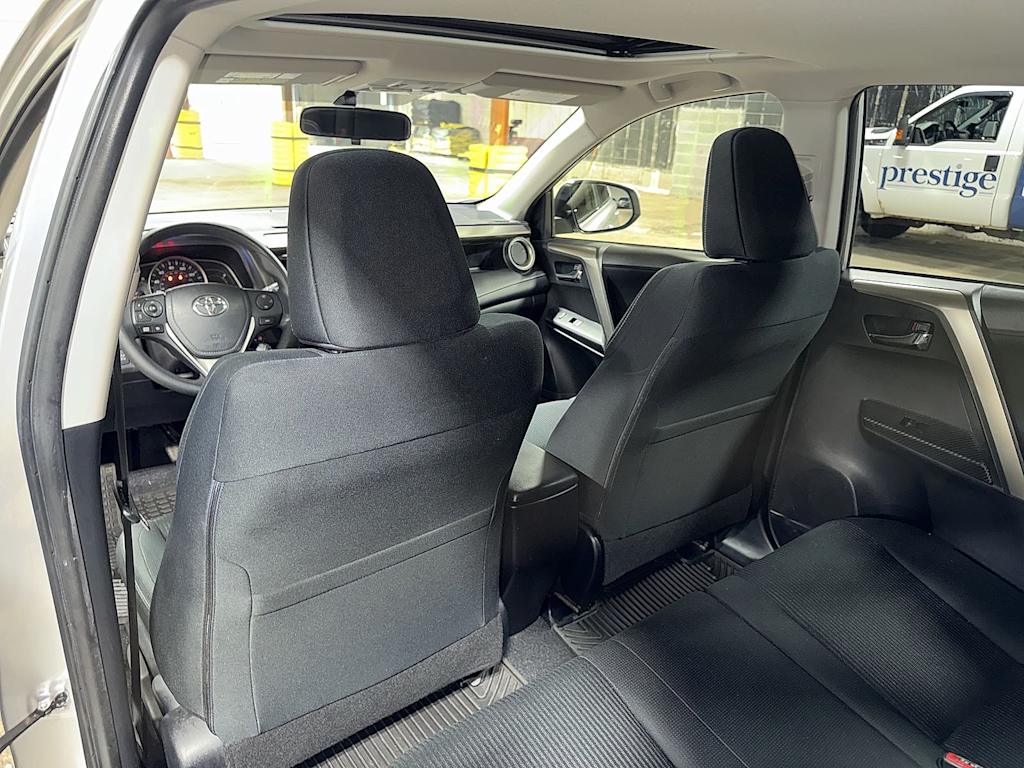 Thumbnail: 2015 Toyota RAV4 - 28