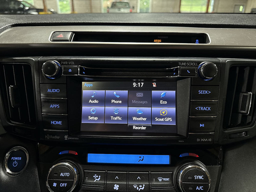 Thumbnail: 2016 Toyota RAV4 - 33