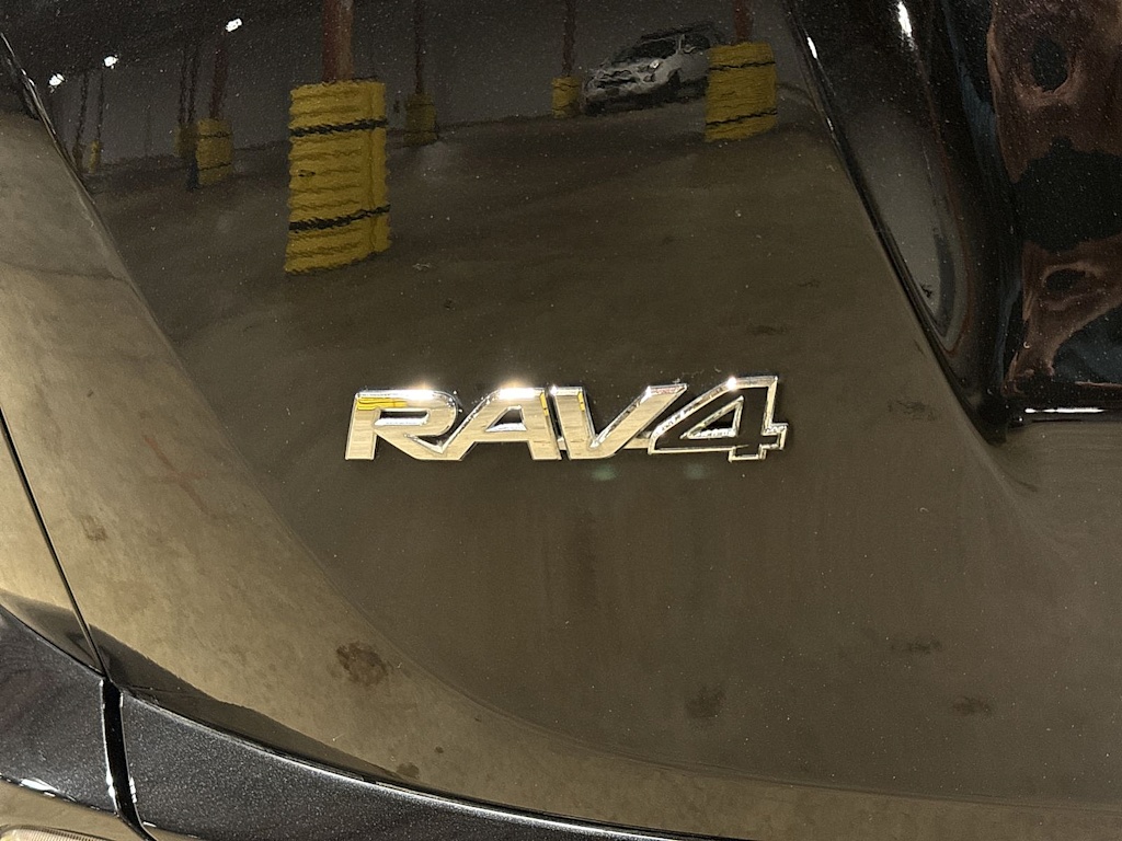 Thumbnail: 2016 Toyota RAV4 - 6